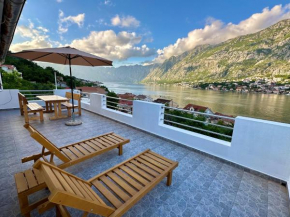 House with big terrace and beautiful sea view